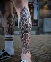 Legsleeve tattoo in progress, mix with different patterns. 